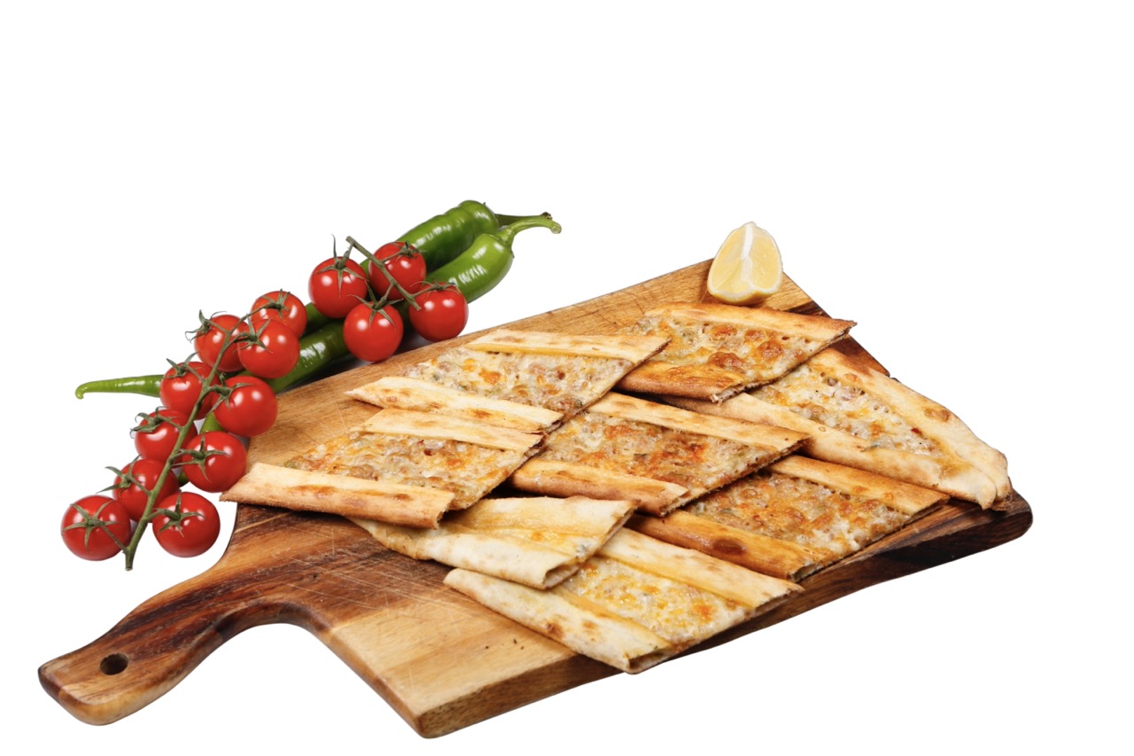Turkish Pide with Minced Meat and Cheese (83)